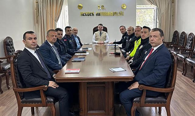 HENDEK'TE İLÇE ASAYİŞ TOPLANTISI YAPILDI