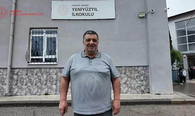 NÜSRET ÖĞRETMEN KIRK DÖRT YIL SONRA EMEKLİ OLDU