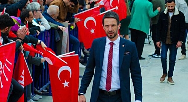 ÖZERÖZÇINAR'DAN 23 NİSAN MESAJI