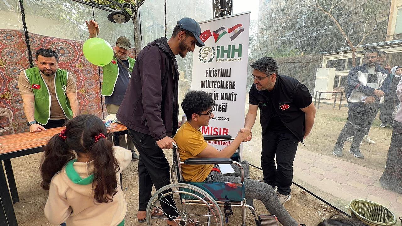 Sakarya İHH’dan Kahire’de Gazzeli Mazlumlara Anlamlı Ziyaret