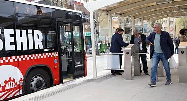 Sakarya ulaşımında en çok Metrobüsler tercih edildi.