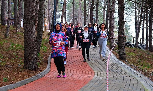 Sapanca’da Bahar Koşusu Heyecanı 700 Sporcu Huzur Koridoru’nda Buluştu