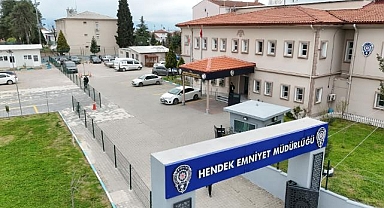 TEL ÖRGÜLERDEN HERKES RAHATSIZ OLDU, DERNEK BAŞKANI RAHATSIZ OLMADI