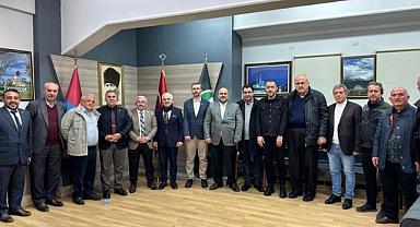 Yeniden Refah Partisi İl Başkanı Hüseyin Gürsoy’dan Trabzonlular Derneği’ne Ziyaret