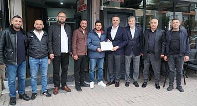  AK Parti’de Cumhurbaşkanı Erdoğan İmzalı Belgeler Üyelere Ulaştırılıyor