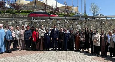 Annelerden Anahtar Parti’ye Tam Destek