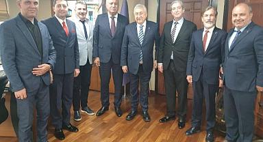 Başkan Kabacan Ve Ekibi Palandöken İle Buluştu