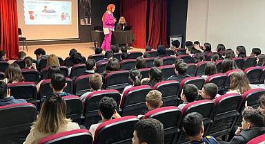 Büyükşehir’den Öğrencilere “Dijital Denge” Semineri
