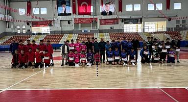 HENDEK OKULLARARASI FUTSAL TURNUVASI SONA ERDİ