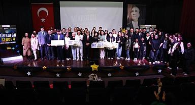 “Mikrofon Sende 4” Yarışmasında Büyük Final Coşkusu Yaşandı
