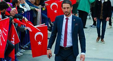 ÖZER ÖZÇINAR'DAN ANNELER GÜNÜ MESAJI