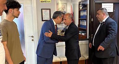 Parti binamız olmasa da bir ağacın altına sandalye koyar, mücadele ederiz...
