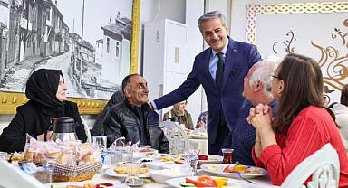 Yusuf Alemdar YADEM Sakinleri Ve Çiftlerle Aynı Sofrada “Aile, her şeydir”