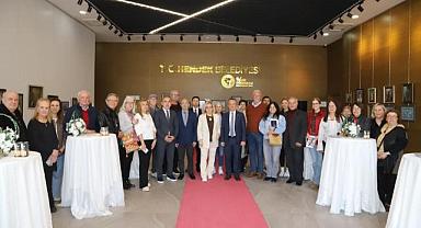ZEHRA ÇALIŞAL RESİM SERGİSİ SANATSEVERLERLE BULUŞTU