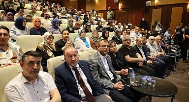 AKM’de Dolu Salonda Konuşan Prof. Dr. Tarhan: “Empati Ve Anlayış Büyük Önem Taşıyor”