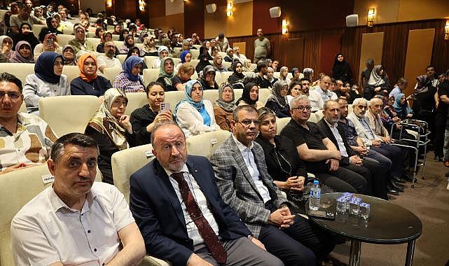 AKM’de Dolu Salonda Konuşan Prof. Dr. Tarhan: “Empati Ve Anlayış Büyük Önem Taşıyor”