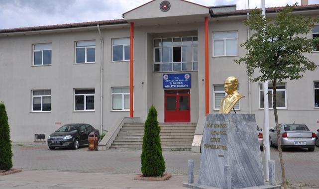 ÇOCUK MÜSTEHCENLİĞİ SUÇLAMASIYLA CEZAEVİNE GÖNDERİLDİLER!