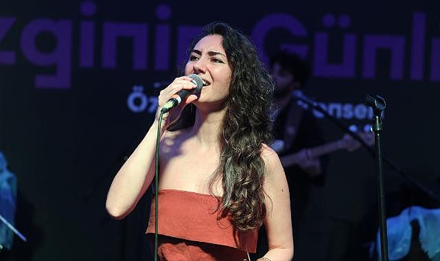 Ezginin Günlüğü konseriyle Millet Bahçesi’nde müzik şöleni yaşandı