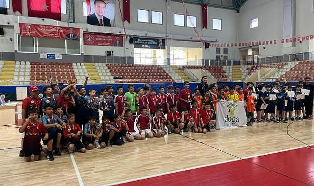 Hendek Okul Sporları Minik Erkekler Hentbol Turnuvası Sona Erdi