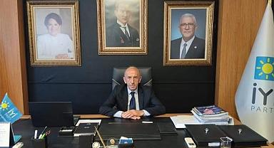 İYİ PARTİ HENDEK İLÇE BAŞKANI FARUK METE, YÖNETİM KURULU LİSTESİNİ AÇIKLADI