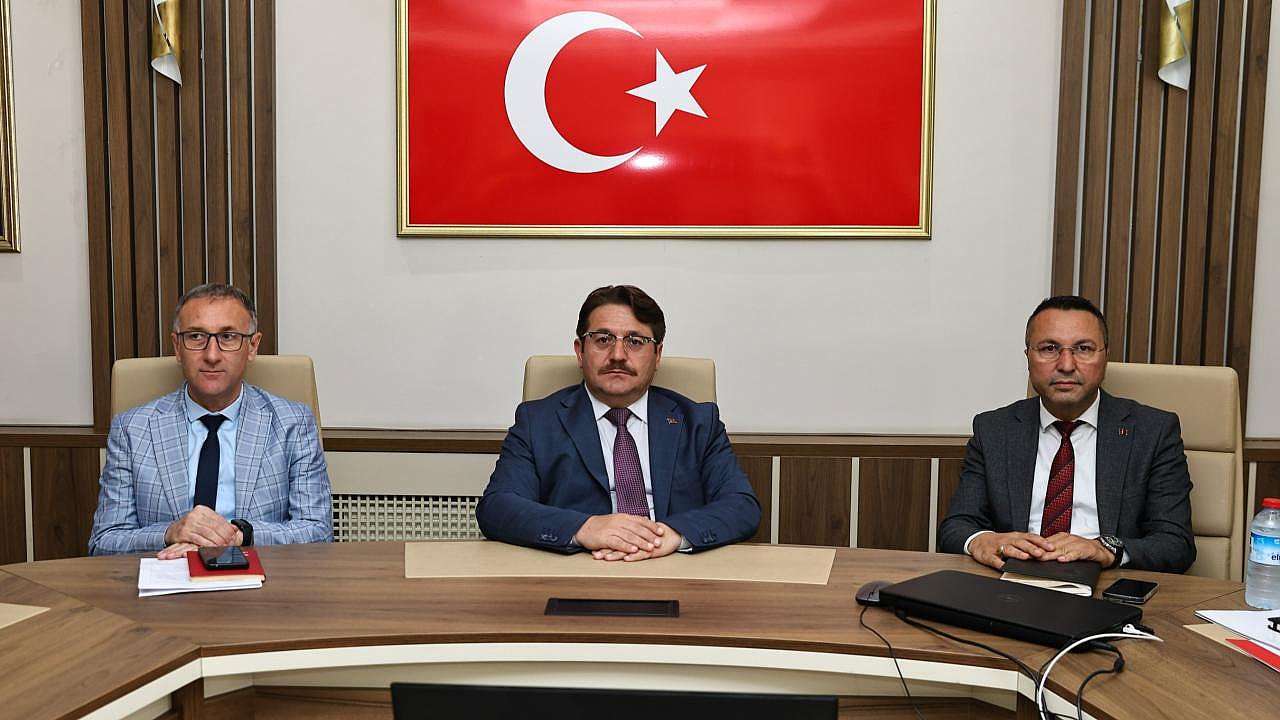Sakarya’da Eğitim Projeleri Ve Yıl Sonu Çalışmaları Değerlendirildi