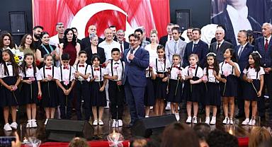 Sakarya Maarif Orkestrası ve Çoksesli Öğrenci Korosu Konseri Gerçekleştirildi