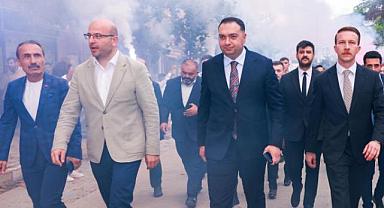 ÜLKÜCÜLERDEN GÖVDE GÖSTERİSİ; ÜLKÜCÜLER, TEK YÜREK, TEK SES!