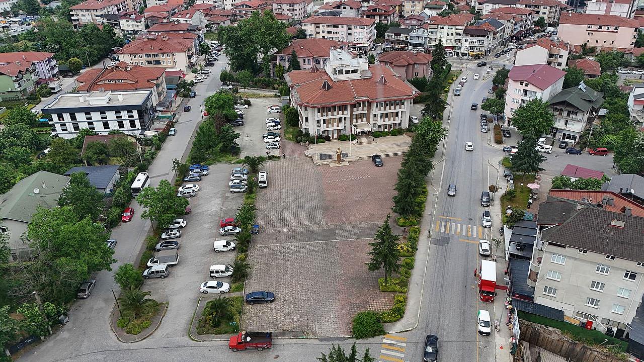 Yusuf Alemdar’dan Sapanca’ya ikinci meydan müjdesi: “İlçemize yakışır bir eser kazandıracağız”