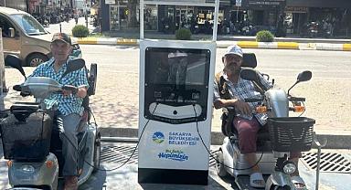 Akyazı’da Engelli Araç Şarj İstasyonunu Hizmete Açtı