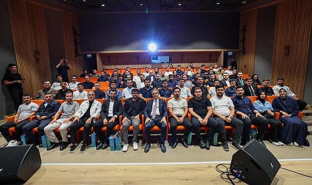 BAŞKAN ALEMDAR AK GENÇLERLE BULUŞTU...