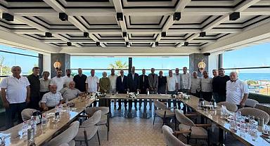 Büyükşehir Kocaali’de Muhtarlarla Buluştu