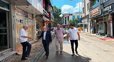 HENDEK’TE SOKAK SOKAK HİZMET SEFERBERLİĞİ DEVAM EDİYOR
