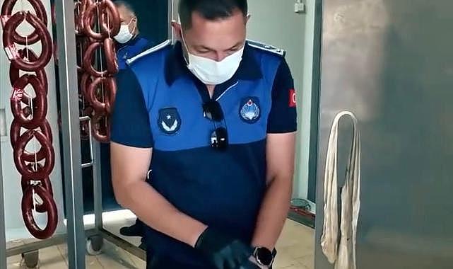 Hendek Zabıtasından Dereboğazı ve Akova'da sucuk operasyonu!
