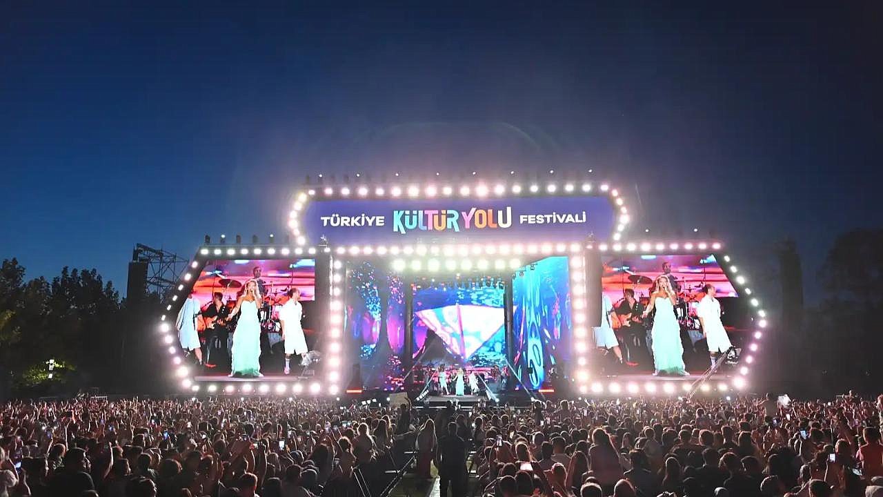 Kültür Yolu Festivali Sakarya’da coşkuyla tamamlandı...