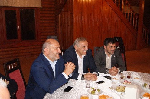 BARON ALİ YENİ KONSEYİNİ SEÇİYOR...