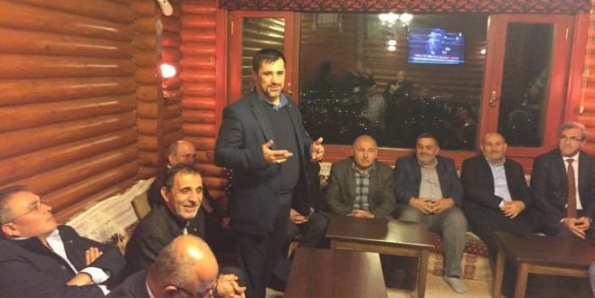 BAŞKAN SOFU VE EKİBİ BAYRAKTEPEDE AKYAZI TEŞKİLATIYLA BULUŞTU.