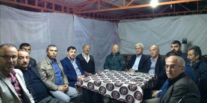 MUHALİFLER KONUŞUYOR,BAŞKAN SOFU ÇALIŞIYOR...