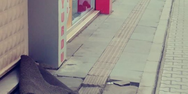 BİRİLERİ;PÜSKÜLLÜ BAŞKANA 5 YILDIZIN ANLAMINI ANLATSIN.