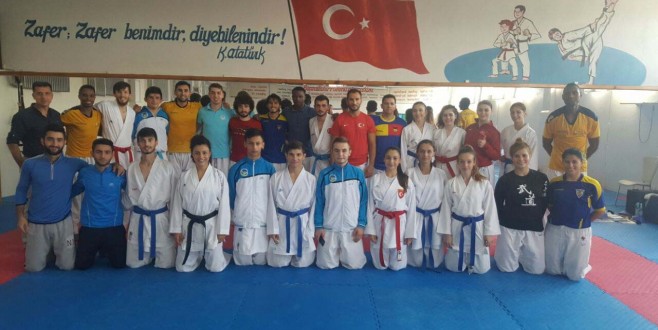 EKVATOR KARATE TAKIMI HENDEK'TE...