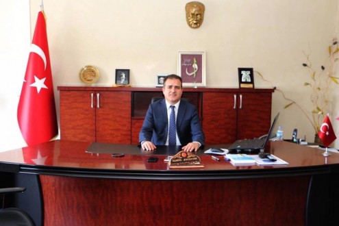 HENDEK KAYMAKAMI İDRİS AKBIYIK 29 EKİM CUMHURİYET BAYRAMI MESAJI YAYINLADI.