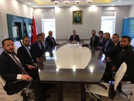 MİLLİ BİRLİK VE DÜŞÜNCE DERNEĞİ YÖNETİMİ HENDEK KAYMAKAMINI ZİYARET ETTİ.